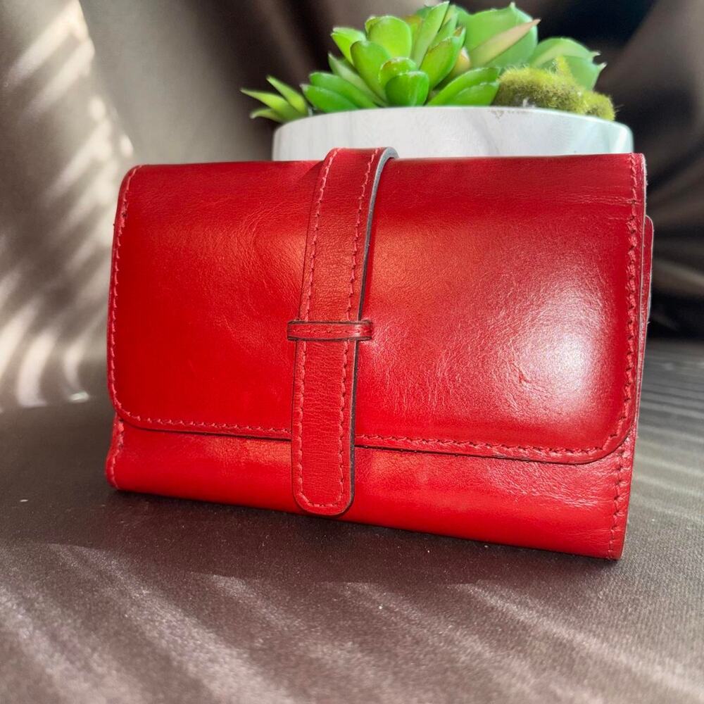 Patricia Nash Red leather wallet excellent condition